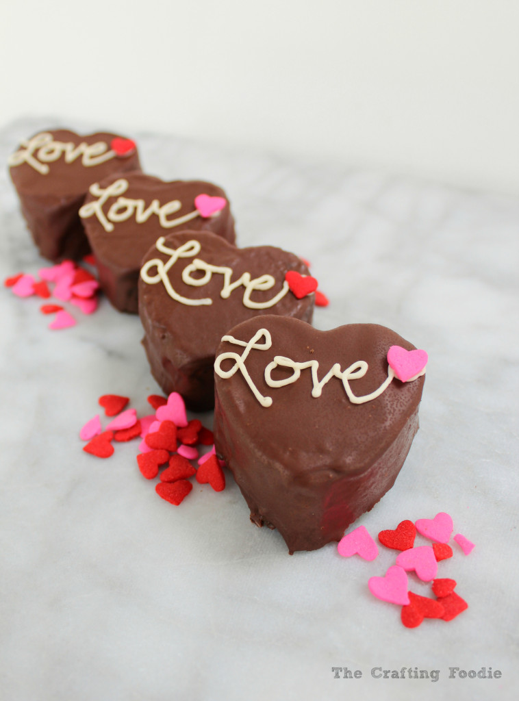 Cream Filled Chocolate Mini-Heart Cakes|The Crafting Foodie