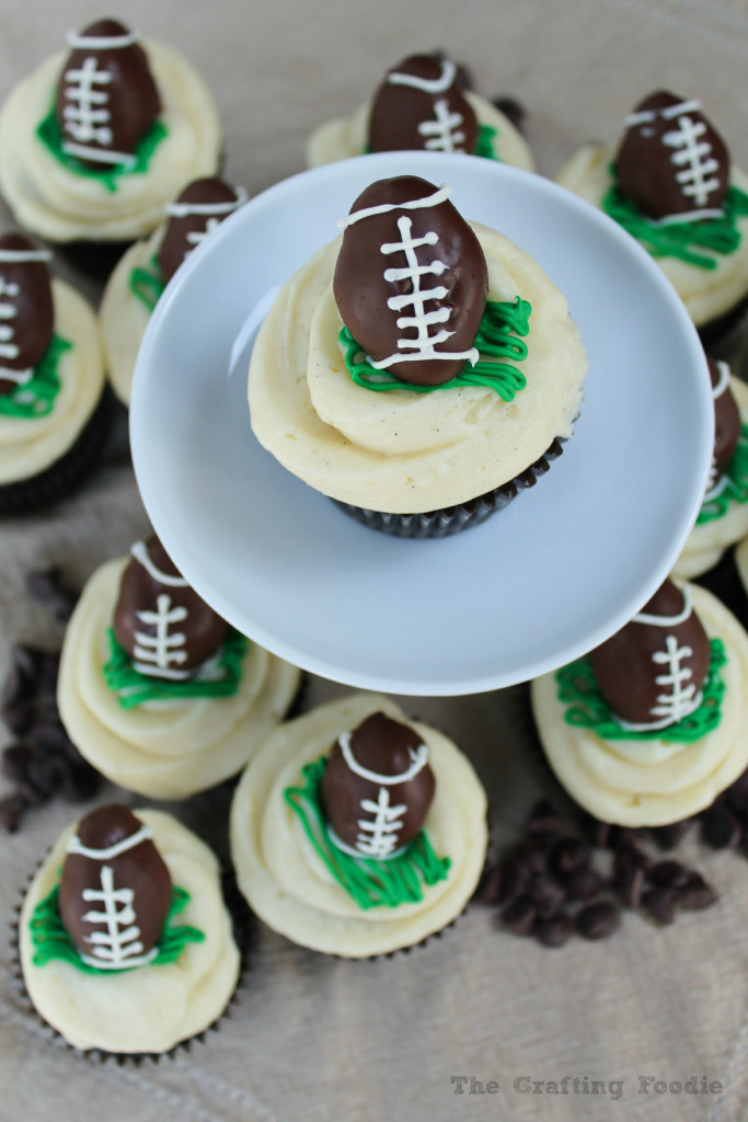 Chocolate Cupcakes with Football Cake Pop Toppers|The Crafting Foodie