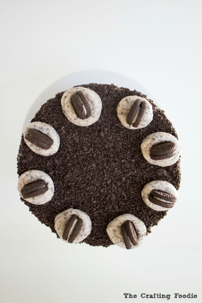 Ultimate Oreo Layer Cake with Chocolate and Vanilla Cake|The Crafting Foodie