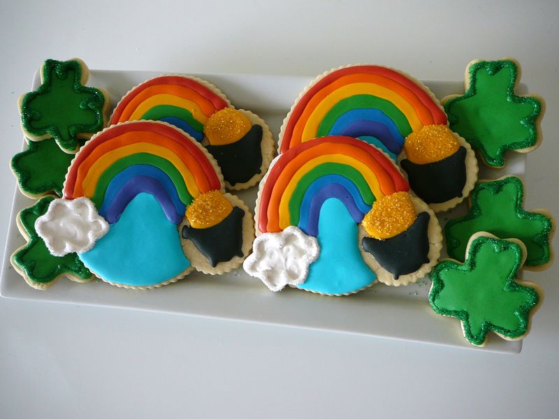 St. Patrick's Day Rainbow Sugar Cookies - The Crafting Foodie