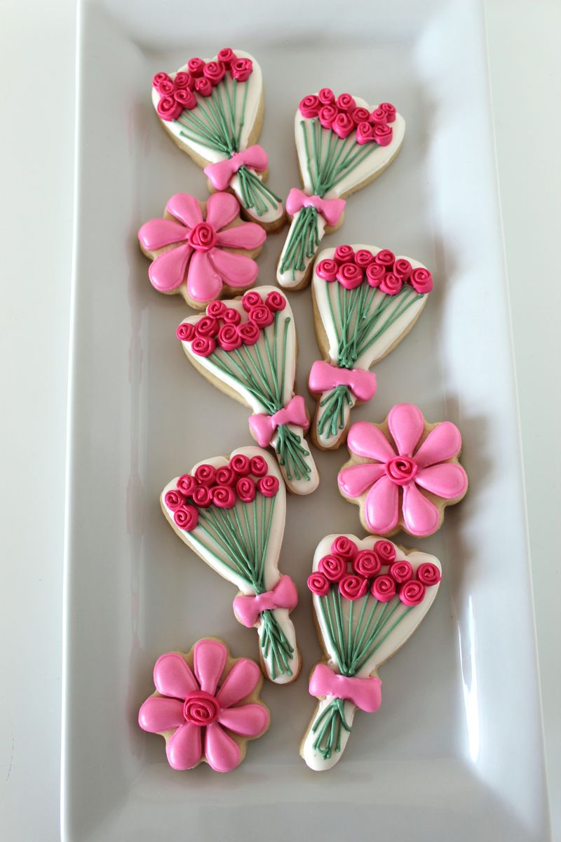 Spring Inspired Roses Cookies | The Crafting Foodie